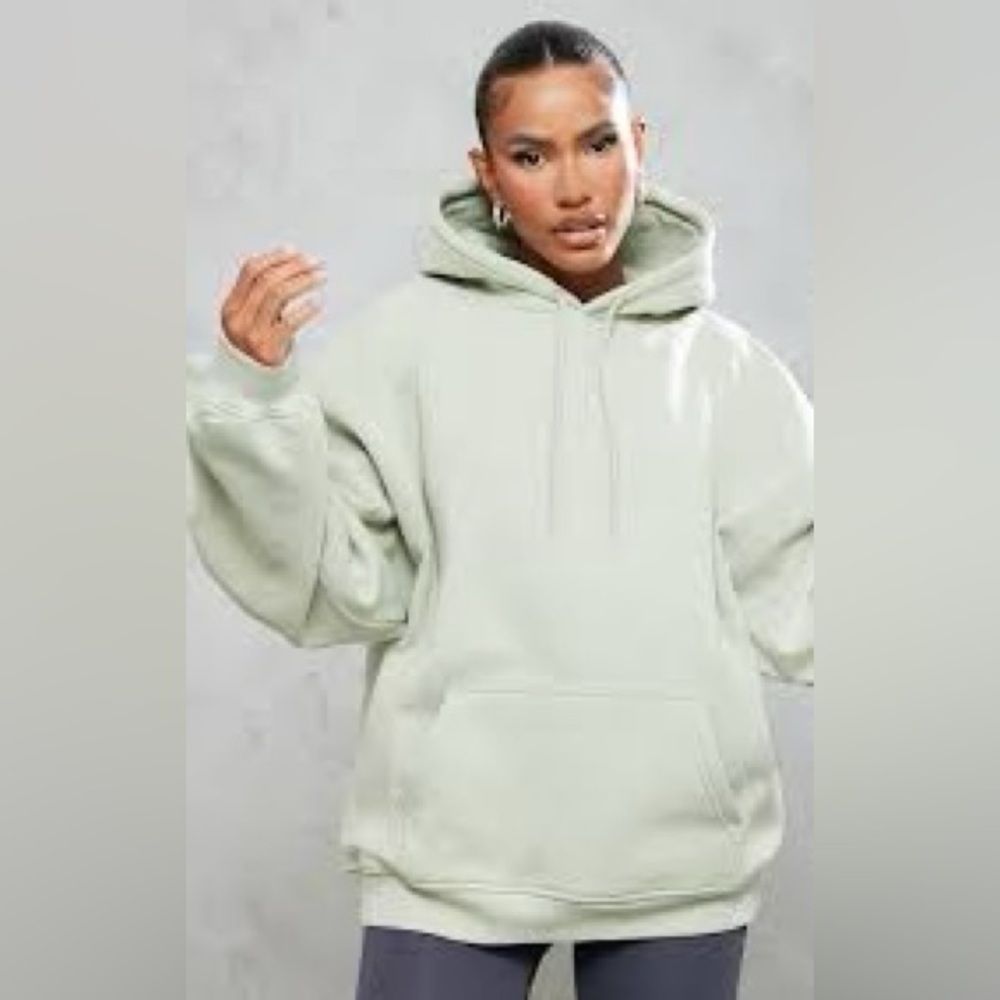 Pretty Little Thing Oversized Hoodie in Sage